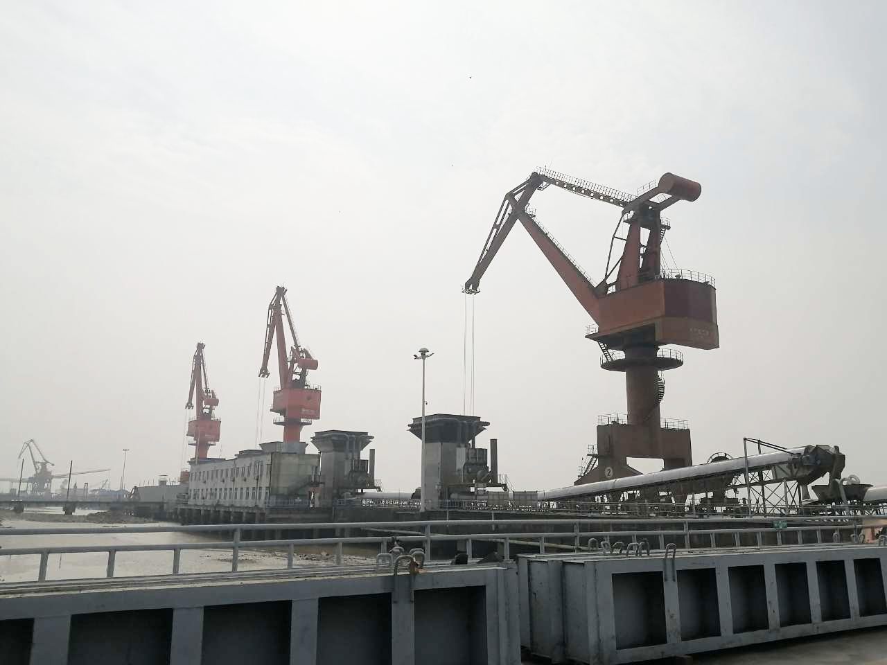 南通中集碼頭門(mén)座機(jī)力矩限制器順利驗(yàn)收！